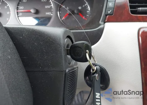 2010 Chevrolet Impala Ltz z USA, uszkodzony, nr VIN 2G1WC5EM8A1157980